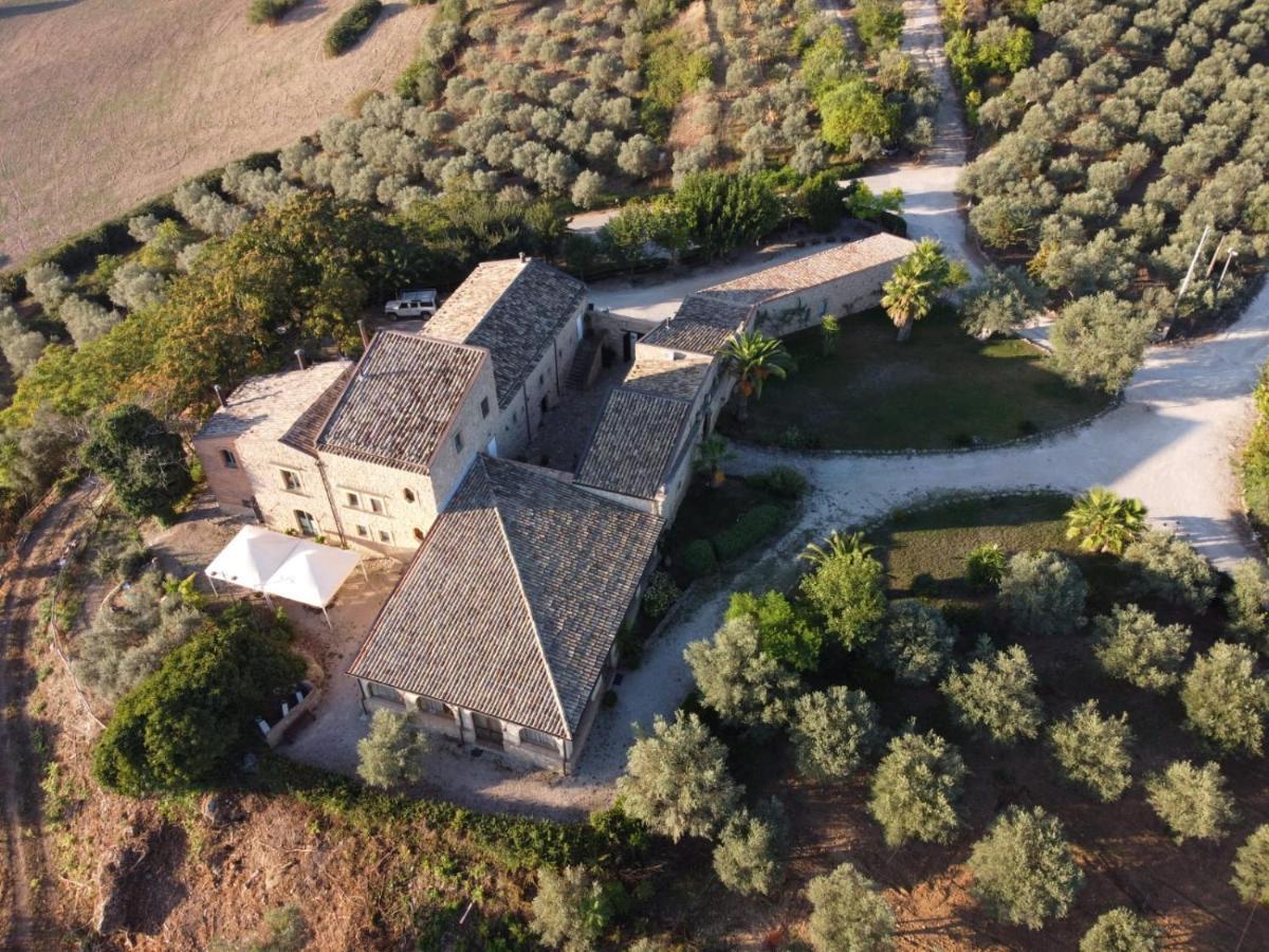 Agriturismo Baglio Pollicarini Villa Pergusa Bagian luar foto